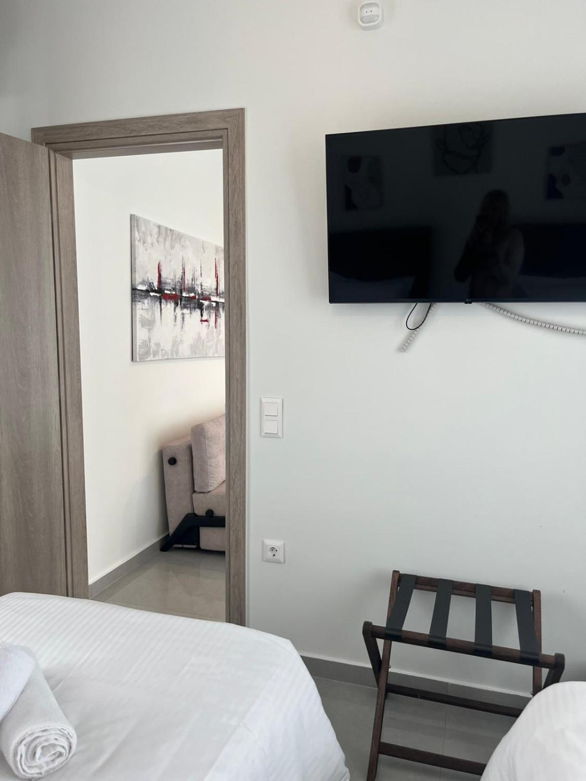 Icon Urban Living Trikala Bed & Breakfast ภายนอก รูปภาพ